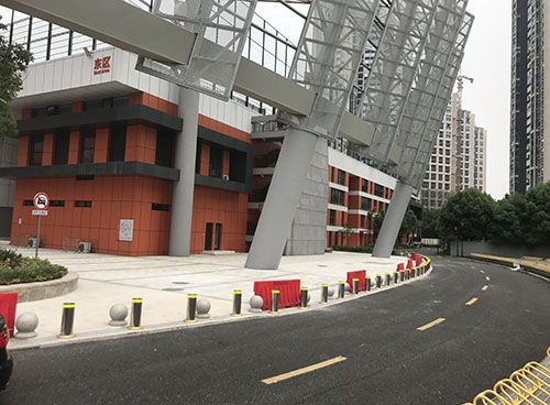 体育馆升降柱